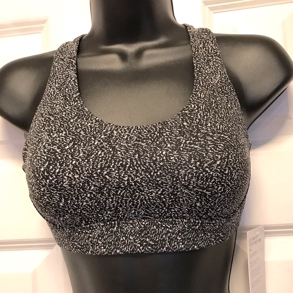 NWT Athleta Ultimate Textured Bra A-C ( Size XS) Color Black/White